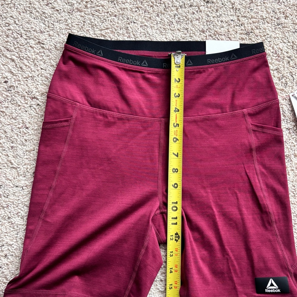NWT Reebok Women's Burgundy Bike Shorts with side pockets M - Picture 4 of 5